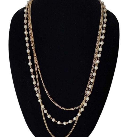 Vintage gold pearl triple strand chain necklace - Picture 2 of 9